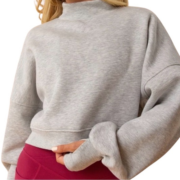 Elegant Gray Women's Turtleneck Sweater - Picture 3 of 8